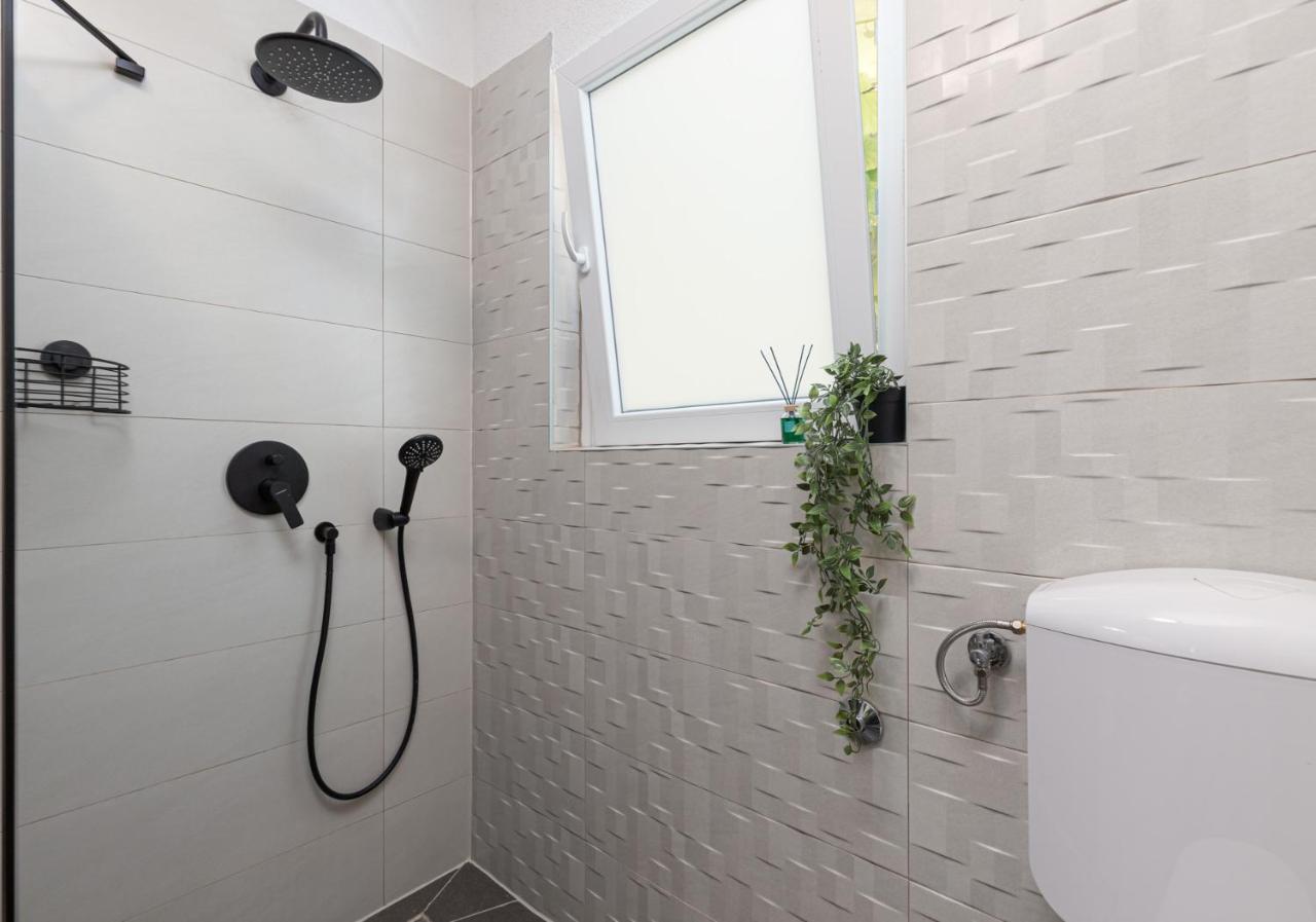 Cukerina Apartment With Whirpool & Sauna Poreč Exterior foto